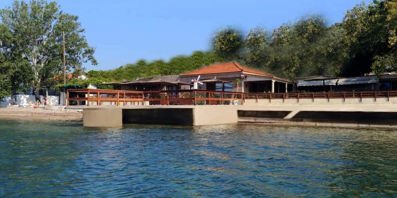 Stone Villa Inside Sea- Kids'Land Platanidia Bagian luar foto