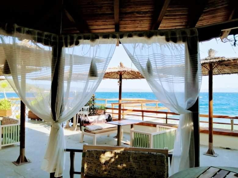Stone Villa Inside Sea- Kids'Land Platanidia Bagian luar foto