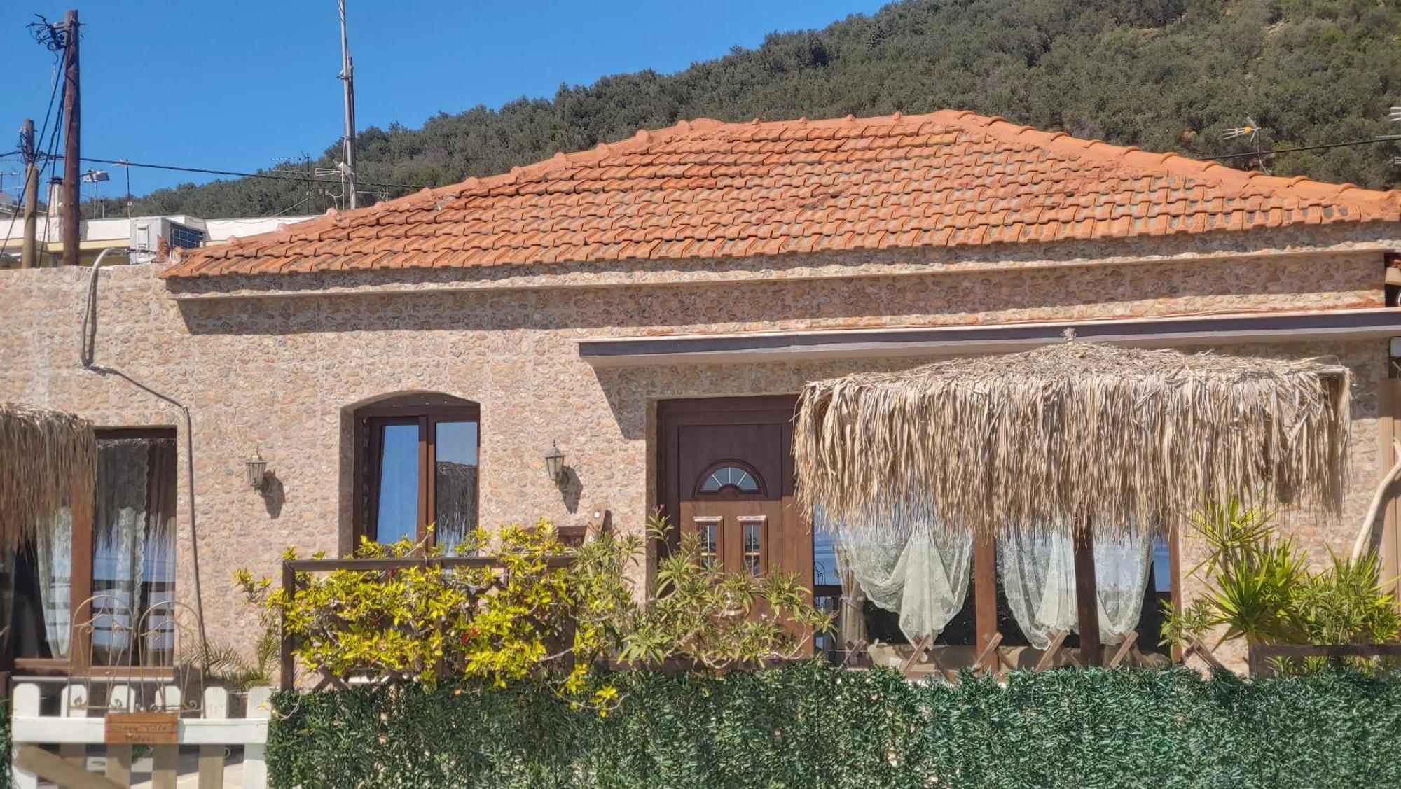 Stone Villa Inside Sea- Kids'Land Platanidia Bagian luar foto