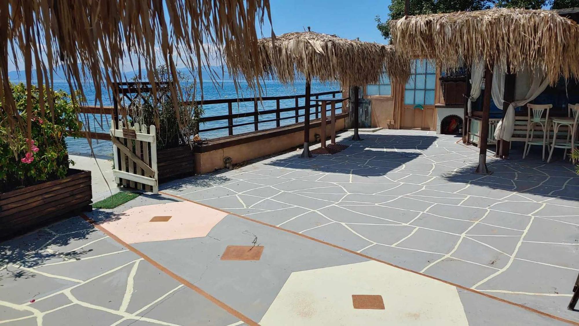 Stone Villa Inside Sea- Kids'Land Platanidia Bagian luar foto