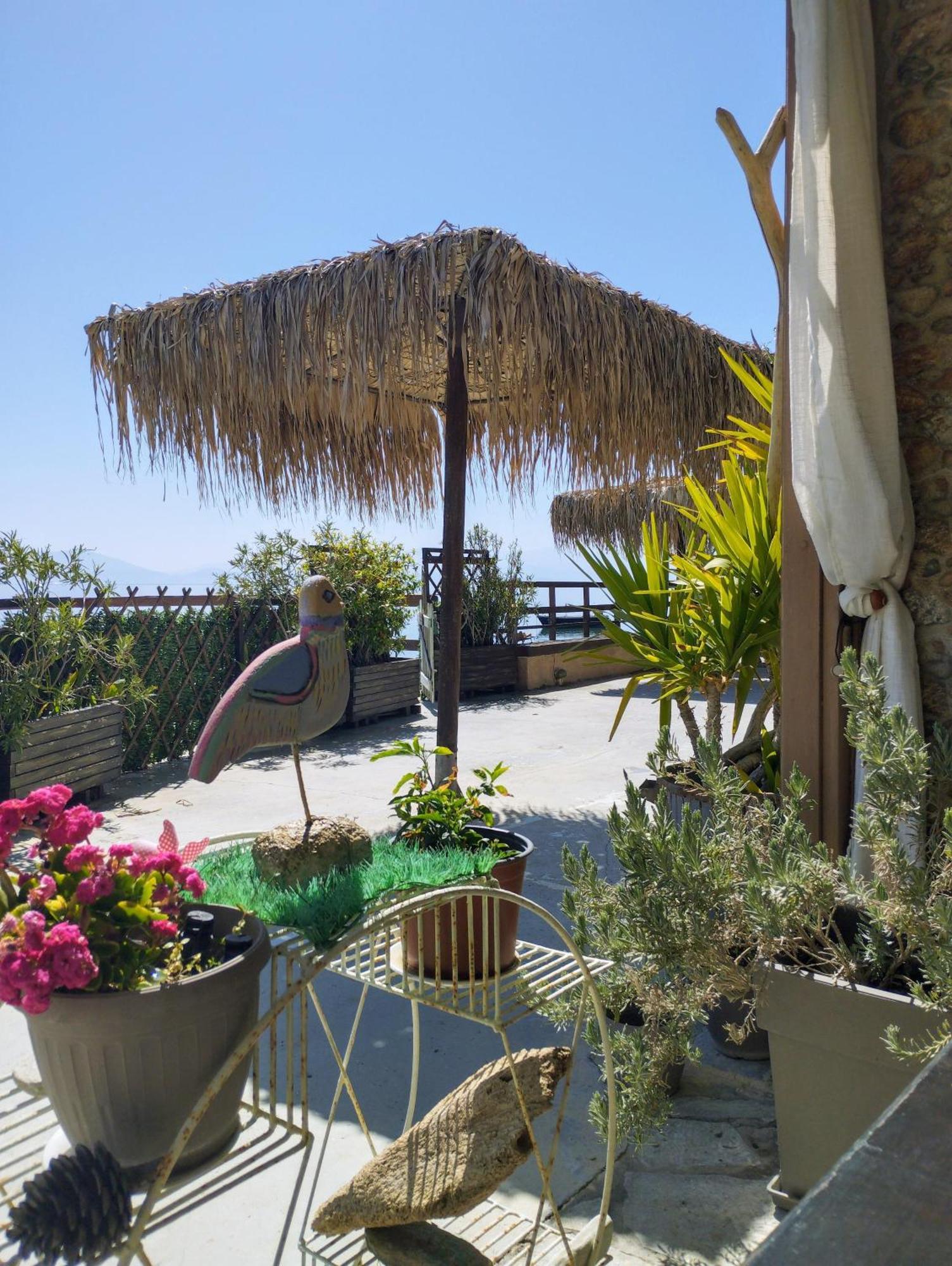 Stone Villa Inside Sea- Kids'Land Platanidia Bagian luar foto