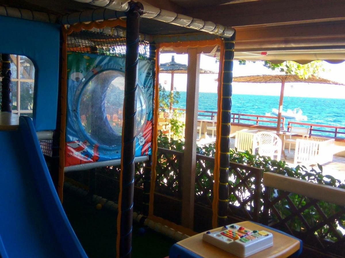 Stone Villa Inside Sea- Kids'Land Platanidia Bagian luar foto